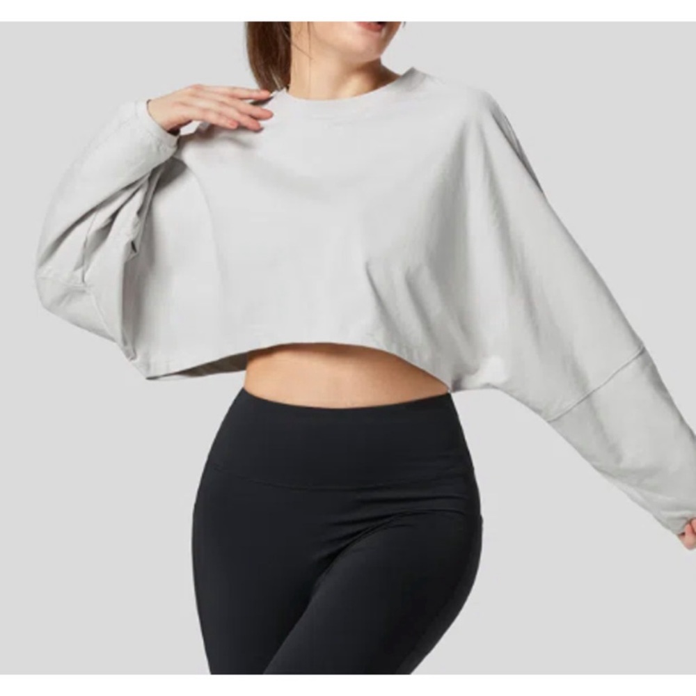 NWT Halara Women's Batwing Sleeve Cropped Oversize Sweatshirt Barely Blue Size M